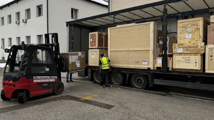 Linearni akcelerator tuzla isporucen
