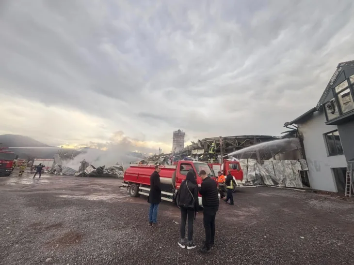 Pozar u preduzecu Saga materijalna steta velika