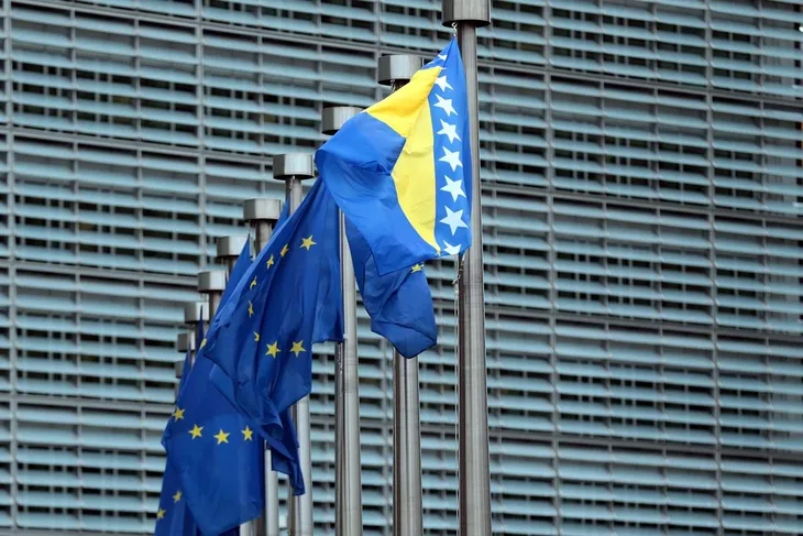 Zastava BiH eu AA