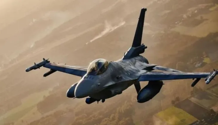 F 16