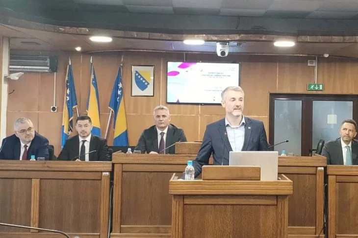 Edin Forto Brcko distrikt