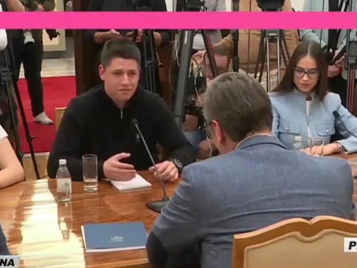Aleksandar Vucic se sastao sa tzv studentima koji zele da uce