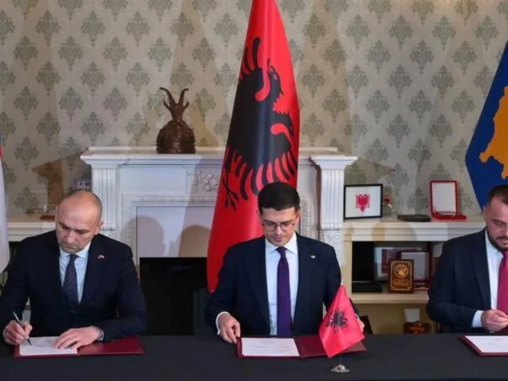 Ministri odbrane Albanije, Hrvatske i Kosova potpisali historijsku trilateralnu sigurnosnu deklaraciju