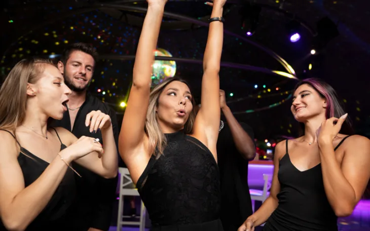 Diskoteka party nocni klub Foto: Freepik