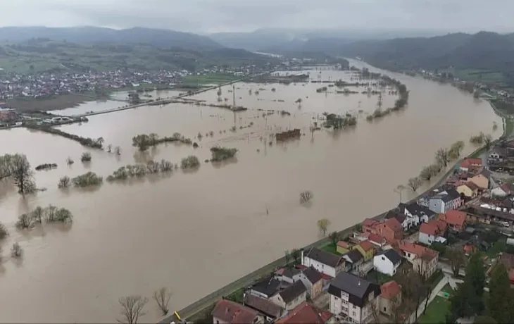 Hrvatska Kostajnica Bosanska Kostajnica