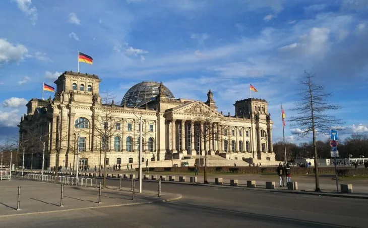 Bundestag 769710 960 720 872x540