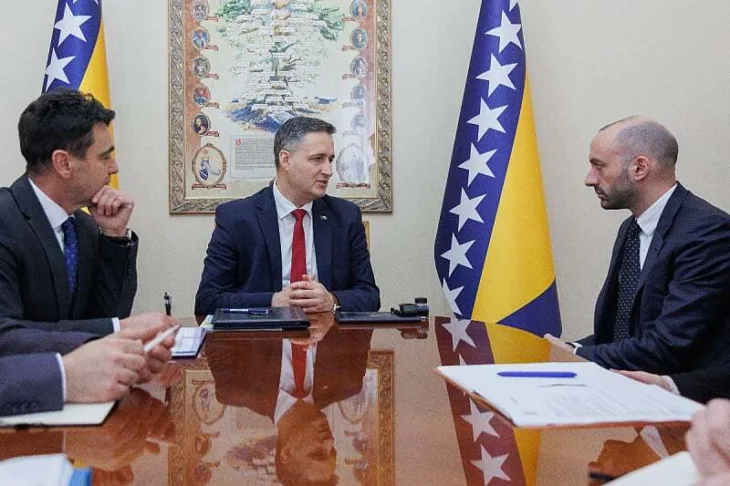 Benjamin Haddad Denis Bećirović