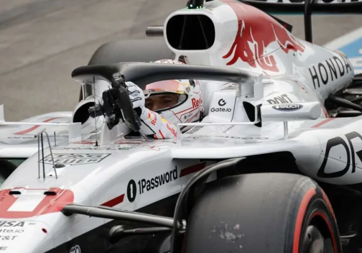 Max Verstappen 872x610