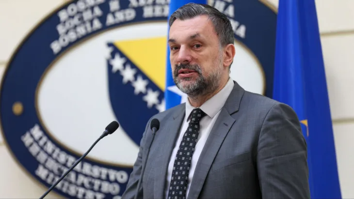 Elmedin Konakovic 04 fena