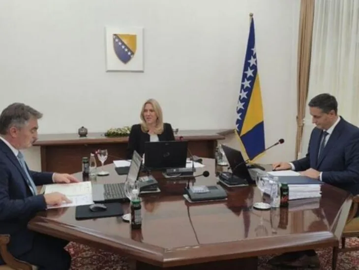 Predsjednistvo Bi H 04 denis becirovic zeljko komsic zeljka cvijanovic