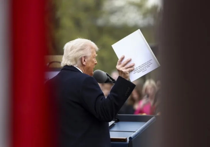 Donald trump 872x610