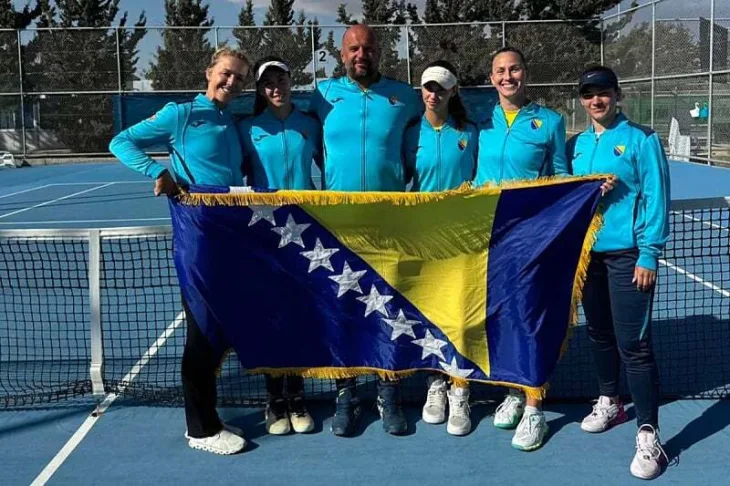 Tea Kovačević Teniserke BiH sa selektorom (
