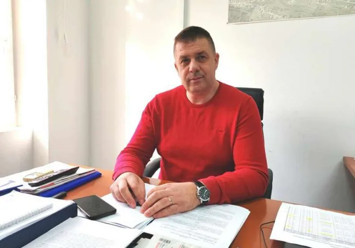 Anel Hadzic 872x610