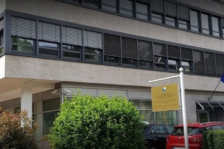 Konzulat bih u frankfurtu