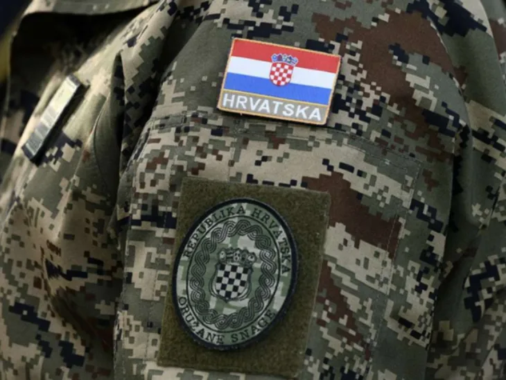 Vojska hrvatska fena