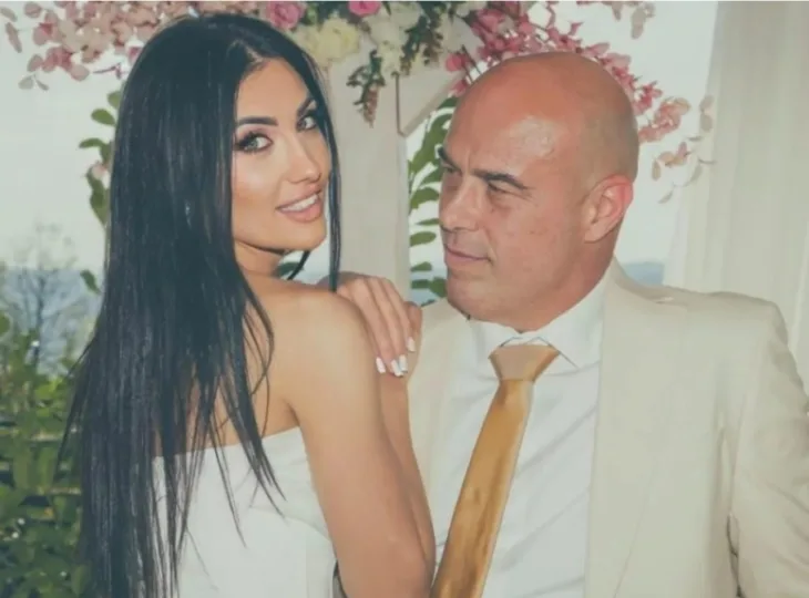 Milan Tegeltija Amina beso