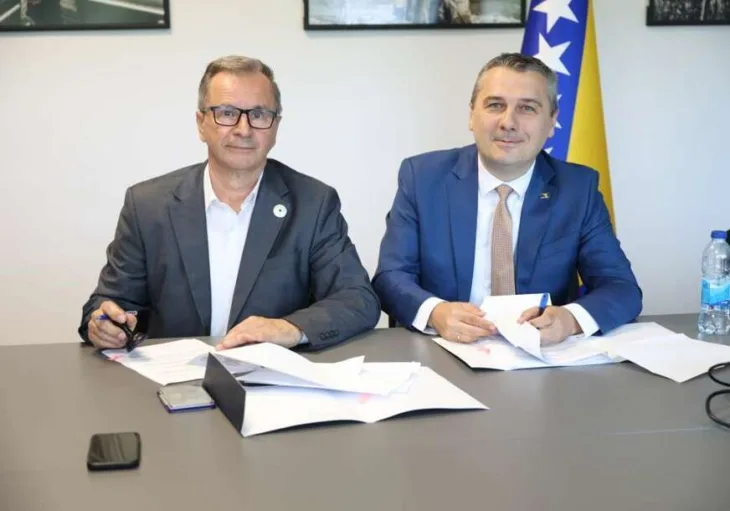 Fejzic dizdar 872x610