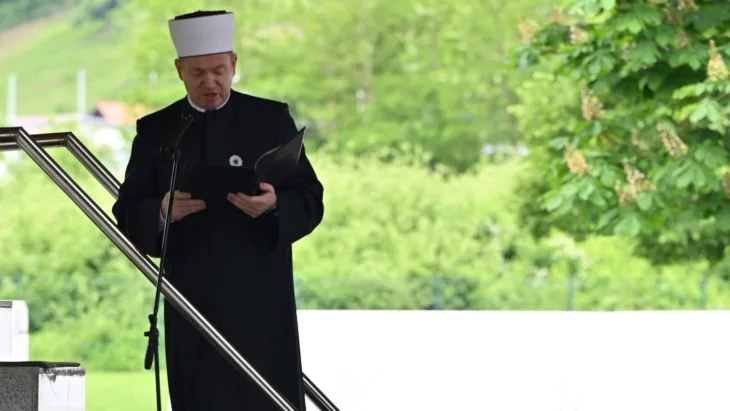 Nevzet ef Poric potocari srebrenica 05
