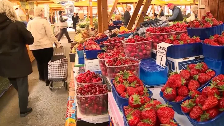 Pijaca cijene voca povrca jagode