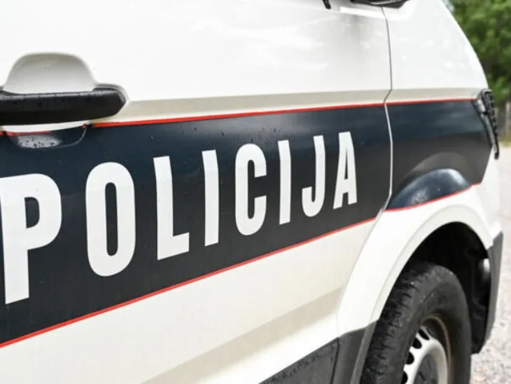 Policija
