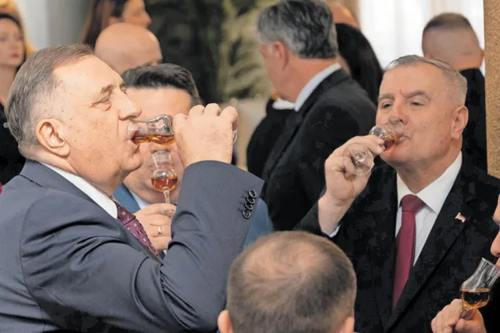 Milorad dodik radovan viskovic nenad stevandic 07