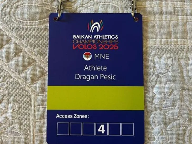 Skandal na Balkanskom prvenstvu u atletici Crnogorcima dodijeljene srpske zastave