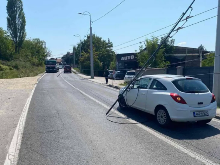 Sarajevo Srusila se trolejbuska mreza osteceni automobili