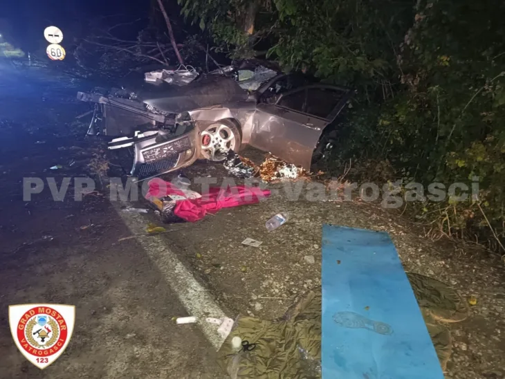 Saobracajna nesreca na putu Mostar Stolac 08