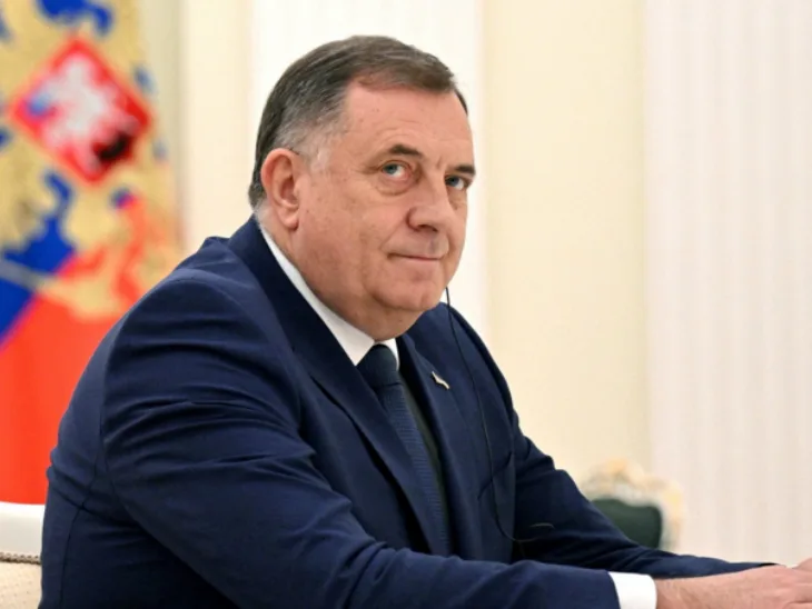Milorad Dodik x