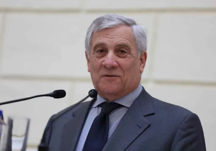 Antonio Tajani 872x610