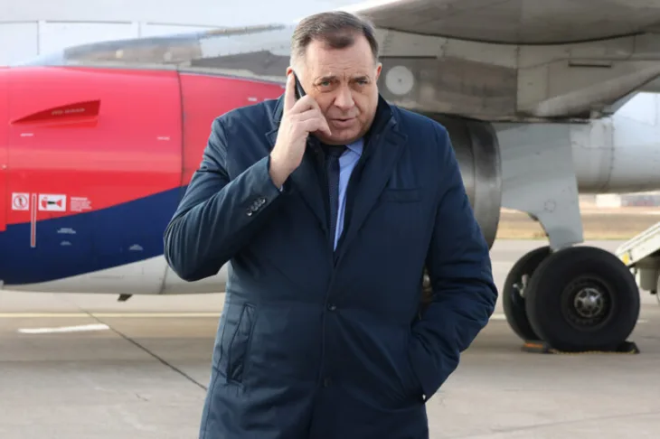 Dodik u budimpestu putovao kao obican gradanin