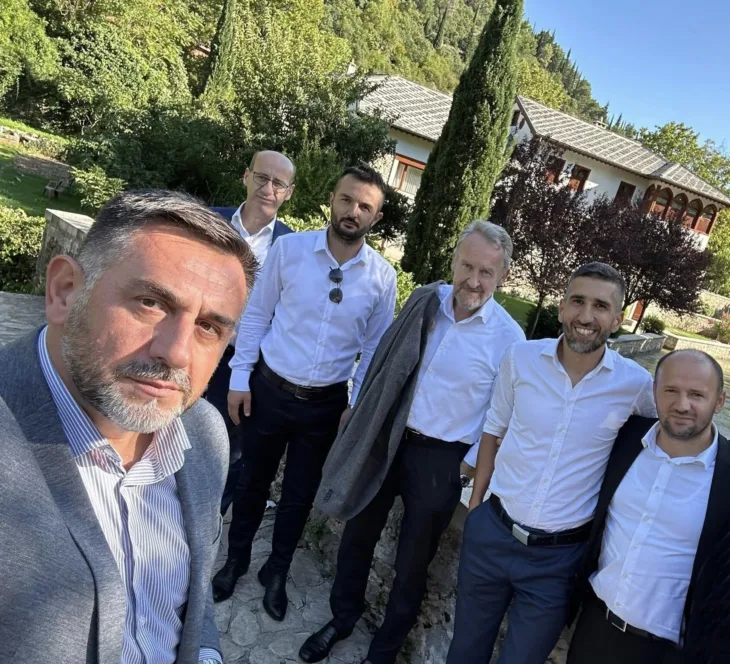Sda stolac edin ramic bakir etto