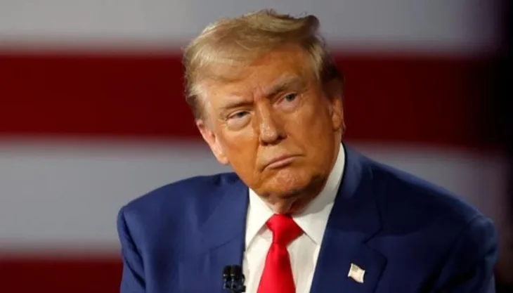 Donald Trump 10 ai ain