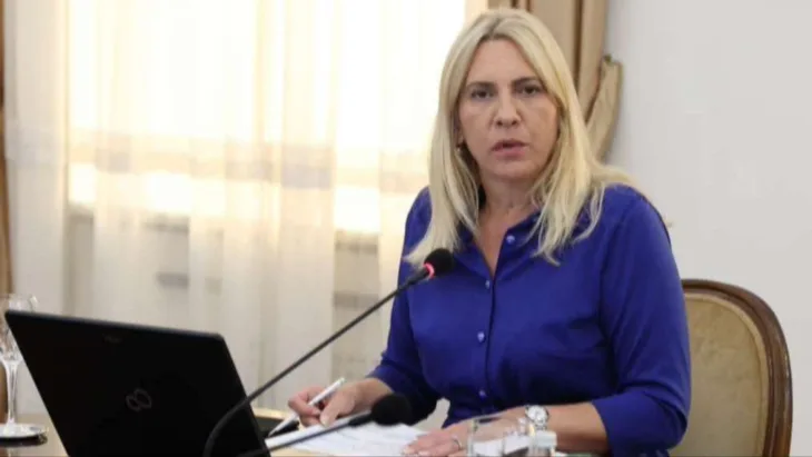 Zeljka Cvijanovic 10 fena