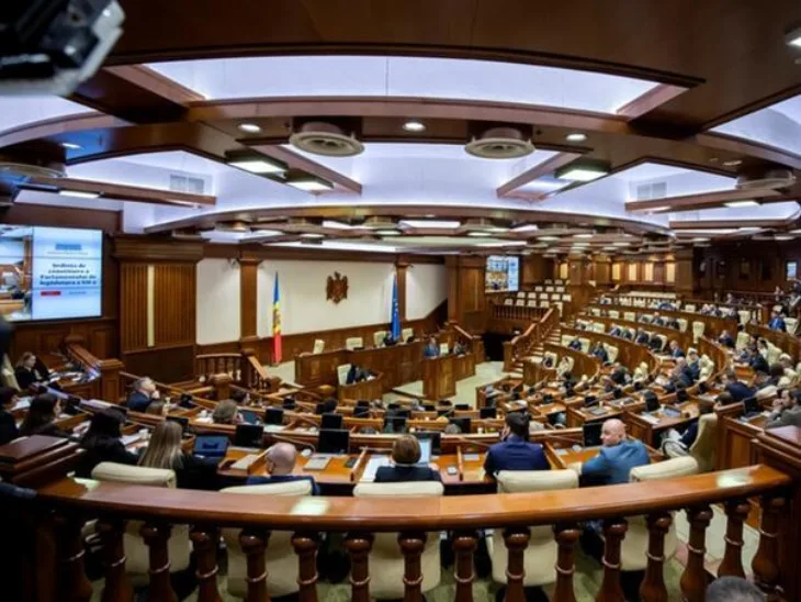 Moldavija parlament epa