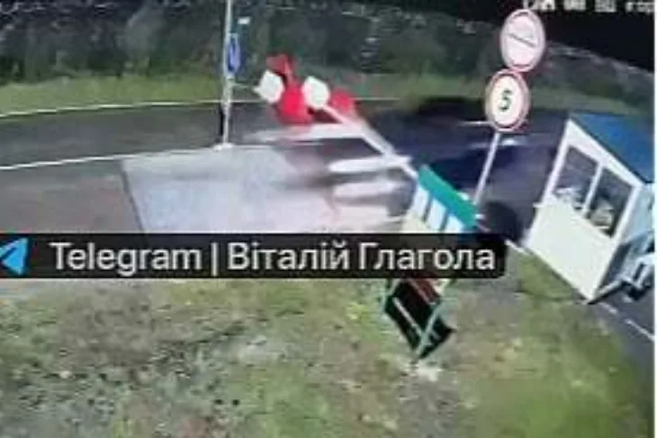 Ukrajina Ukrajinski advokat nezadovoljan mobilizacijom, vozilom probio rampu i pobjegao u Mađarsku