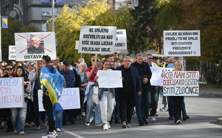 Protesti tuzla 3 1762083772 1200x744