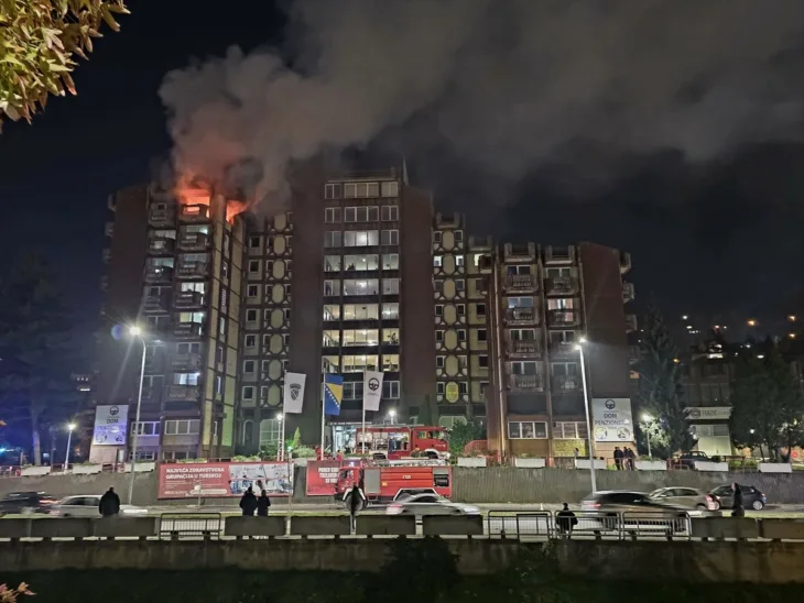 Pozar Tuzla Dom penzionera Anadolu5