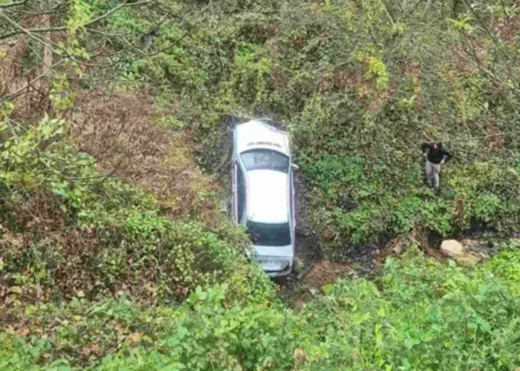 Auto provalija konjic