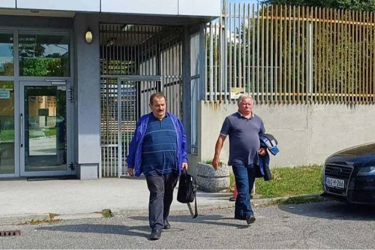 Ljuban Vukovic desno sa advokatom Slobodan Peric