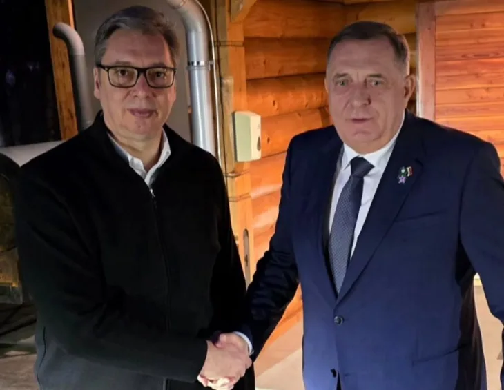 Aleksandar Vucic Milorad Dodik