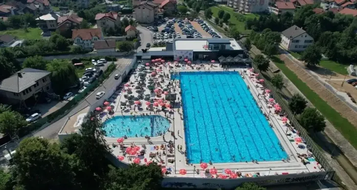 Bazen na Dobrinji foto opcina