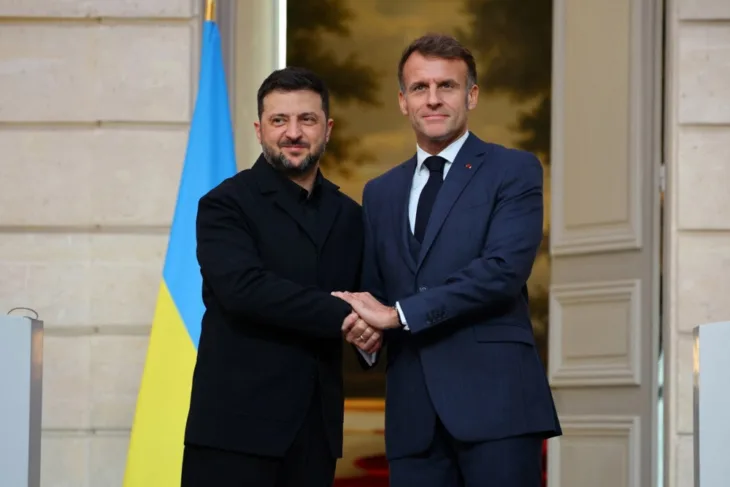 Macron zelenski epa