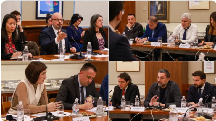 Sastanak u Ambasadi SAD 11