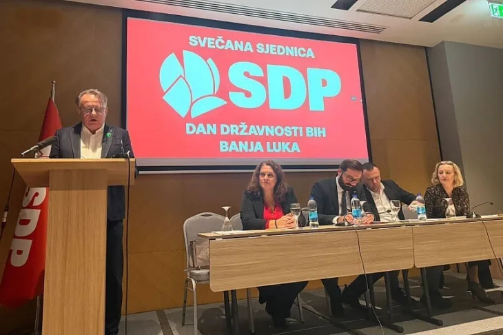 Banja Luka bomba tokom SDP Dan drzavnosti Bi H