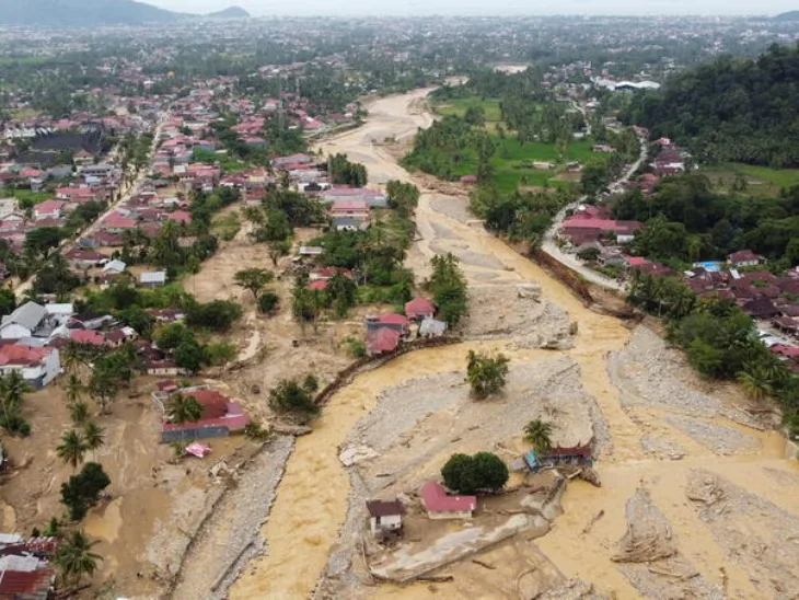 Indonezija poplave 11