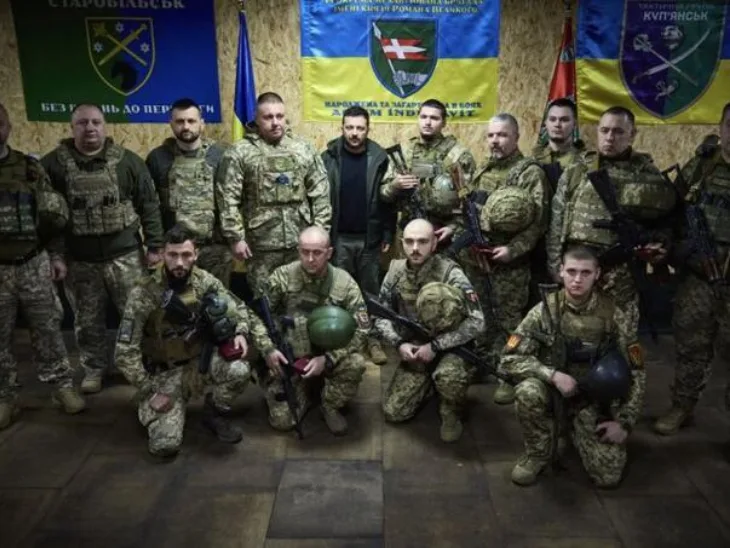 Volodimir zelenski na frontu