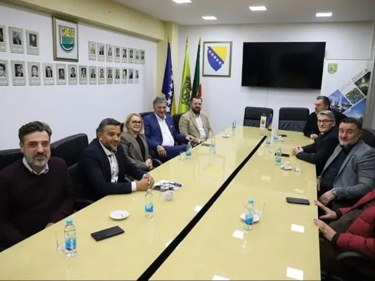 Zenica nes nip pda bhi kf i naprijed zajedno idu na izbore u rs u zenica