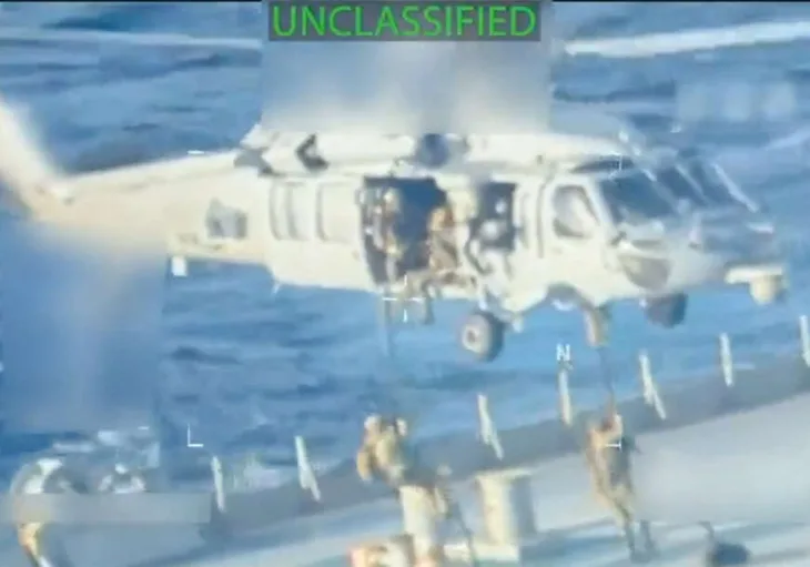 Tanker zapljena 872x610