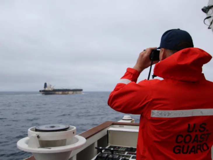 Zapljenjena tanker 01 rusija sad